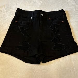 💚 American Eagle Mom Shorts Cuffed Black Denim Distressed Shorts NWT Size 4